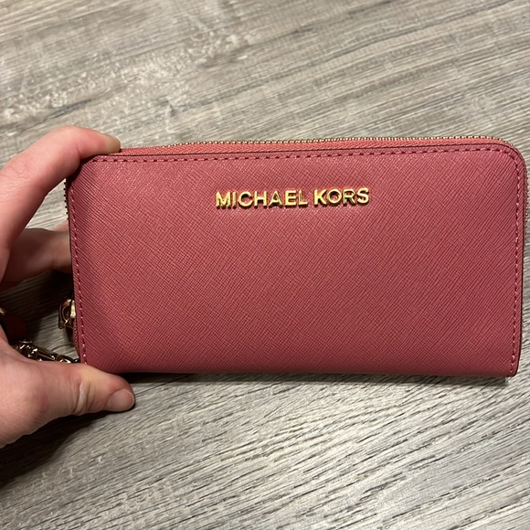 NWT Michael Kors Wrist Wallet - Rose Pink - Picture 3 of 12